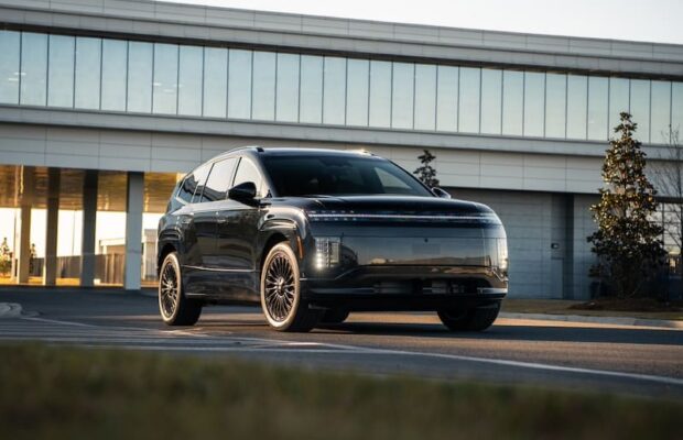 Hyundai Ioniq 9 Calligraphy AWD Performance Black Ink
