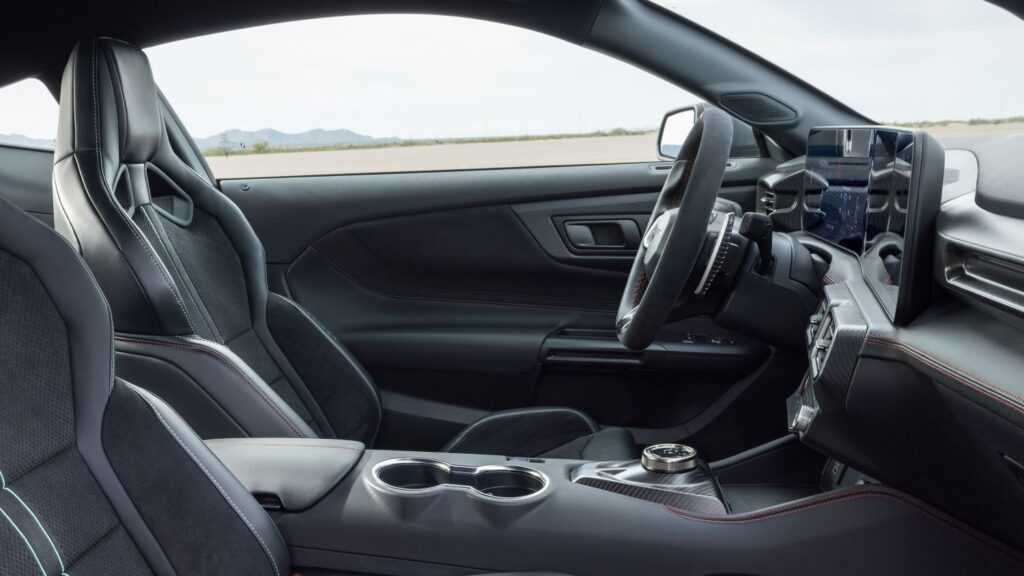 Ford Mustang Dark Horse SC Analisis, precio y llegada a México