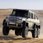 Si quieres sensaciones fuertes, versiones como el Mercedes-AMG G63 ofrecen potencia extrema y carácter deportivo. En cambio, si piensas en revalorización, ediciones limitadas o modelos exclusivos pueden convertirse en piezas de colección, aunque suelen implicar menos uso y mayor coste inicial.