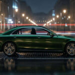 Se desplaza como un susurro, con una suavidad que aísla del mundo exterior. Es el tipo de coche que convierte cualquier trayecto en algo especial, pero ese equilibrio empieza a romperse tras varias visitas al taller. El lujo sigue ahí, aunque mantenerlo resulta cada vez más costoso.