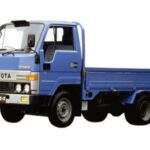 El Toyota Toyoace fifth generation destaca por su diseño cab-over y líneas rectas. Su estética simple pero coherente refleja perfectamente la filosofía japonesa de funcionalidad y eficiencia.