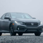El Honda Accord destaca por su equilibrio entre confort, eficiencia y resistencia mecánica. Es habitual encontrar unidades con altísimos kilometrajes aún en perfecto funcionamiento.

Su motor y transmisión están diseñados para soportar años de uso continuo con un mantenimiento básico bien realizado.