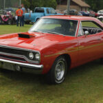 Equipado con el legendario 426 HEMI, este modelo entregaba 425 hp. Potente, agresivo y muy rápido en el cuarto de milla.