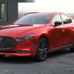 El Mazda3 es la elección ideal para quienes buscan algo más refinado sin salir del presupuesto. Su interior de calidad casi premium y su excelente dinámica reducen la necesidad de “subir de gama” en el futuro, lo que lo convierte en una inversión inteligente.