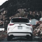 El Infiniti QX50 apuesta por un innovador motor de compresión variable con 268 CV. Aunque destaca por eficiencia y tecnología, su complejidad puede jugar en contra a largo plazo, mientras que el Harrier mantiene una fórmula más fiable y probada.
