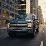 Los Silverado equipados con Active Fuel Management (AFM) buscaban reducir consumo, pero a costa de la fiabilidad. El sistema de desactivación de cilindros puede provocar fallos en los taqués hidráulicos, lo que termina afectando al árbol de levas. La reparación no es menor y suele implicar desmontajes importantes del motor.