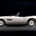 El BMW 507 nació con la intención de conquistar el mercado estadounidense, pero su precio excesivo arruinó el proyecto. Solo se fabricaron 252 unidades entre 1956 y 1959. A pesar de ello, se convirtió en un icono, con propietarios ilustres como Elvis Presley.