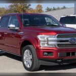 El 3.5 litros V6 EcoBoost fue un motor muy extendido en pickups, SUV e incluso deportivos, pero varias unidades sufrieron averías en los variadores de fase del árbol de levas. El síntoma más conocido era un ruido metálico al arrancar. Si no se atiende, puede derivar en desgaste de la cadena de distribución, ralentí irregular y pérdida de rendimiento. También se reportaron carbonilla y fallos en bombas auxiliares.