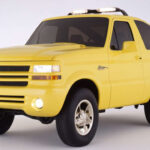 El Ford Boss Bronco Concept combinaba elementos clásicos con soluciones modernas. Su diseño robusto y detalles innovadores lo posicionaban como un posible heredero del Bronco tradicional.