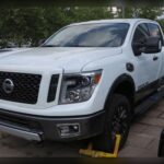 La Nissan Titan XD ofrece una combinación interesante entre capacidad de carga y confort. Su chasis reforzado y la opción de motor diésel la hacen ideal para trabajos exigentes. A esto se suma un paquete tecnológico moderno que garantiza seguridad y control, logrando una pick-up versátil que responde tanto en carretera como en condiciones duras.