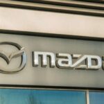 El Toyota Corolla Cross combina eficiencia y accesibilidad, cumpliendo muchas expectativas básicas. Aun así, su falta de emoción y refinamiento ha dejado a algunos dueños insatisfechos, demostrando que la practicidad no siempre se traduce en placer al volante.