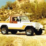 El Jeep CJ-8 Scrambler llevó el concepto un paso más allá con una batalla extendida. Su versatilidad y baja producción lo convierten hoy en una pieza muy codiciada entre coleccionistas.