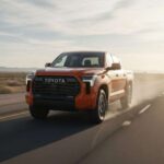 El cambio de Toyota a motores V6 biturbo en la Tundra moderna ha generado debate. Aunque es una mecánica avanzada y eficiente, algunos usuarios han reportado incidencias iniciales propias de tecnologías nuevas. No significa que sea un mal producto, pero sí que conviene informarse bien y considerar garantías y mantenimiento.