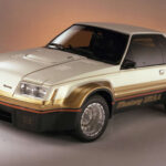 nspirado en la competición, este concept de los años 70 reforzaba la imagen deportiva del Mustang en una época de menor potencia. Destacaba por su estética racing y mejoras aerodinámicas.