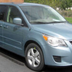 La Routan, basada en una plataforma de Chrysler, heredó muchos problemas. El modelo 2009 es conocido por apagarse en marcha y fallos de dirección, mientras que el 2011 presenta fallos eléctricos, de motor y frenos.