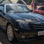 Con 330 CV y base mecánica de Mercedes, era mucho más serio de lo que parecía. Sin embargo, su identidad confusa y la imagen de la marca jugaron en su contra.