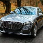 La máxima expresión del lujo moderno en formato sedán. Interior con cuero, madera y pantallas OLED, junto a un confort de marcha sobresaliente. Pensado más para ser llevado que para manejar.