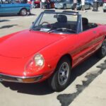 Puro diseño italiano. Este descapotable combina estilo, historia y una experiencia de manejo emocional. Las unidades más modernas siguen siendo relativamente accesibles.