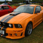El Ford Mustang S197 logró recuperar la esencia clásica con un enfoque moderno. Su diseño retro fue uno de los más acertados de la era moderna, combinando tradición y actualidad.