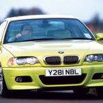 El BMW M3 E46 es considerado por muchos como el último M3 realmente analógico. Su motor atmosférico, su sonido y su equilibrio de chasis lo han convertido en uno de los deportivos modernos más codiciados.