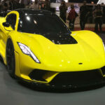 El Hennessey Venom GT es uno de los superdeportivos más extremos jamás fabricados. Basado en el chasis del Lotus Elise y equipado con un V8 biturbo de 7.0 litros, alcanzó velocidades superiores a los 430 km/h. Sus récords de aceleración lo consolidan como una de las máquinas más brutales de su generación.