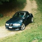 Diseño polémico, pero alma de deportivo puro. Motor de alto régimen y chasis rígido que ofrecen una conducción intensa y auténtica.