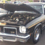 El paquete W-30 llevó al 442 a otro nivel, con mejoras en motor, peso y suspensión. Aunque no fue el más popular en su época, con los años ganó reconocimiento. Hoy es muy buscado, especialmente en versiones originales bien conservadas.