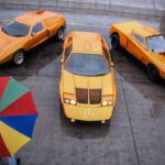 Aunque nunca llegó a producción, el prototipo Mercedes-Benz C111 utilizó motores Wankel en los años 60. Fue uno de los experimentos más ambiciosos de la marca, combinando innovación técnica con diseño futurista.