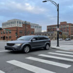 El Dodge Journey fue muy criticado, pero cumplió como vehículo familiar: espacioso, simple y accesible. No destacaba, pero hacía su trabajo.