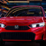 El Honda Civic Hybrid demuestra que la electrificación también puede ser fiable. Su sistema híbrido reduce el desgaste mecánico y permite alcanzar entre 250.000 y 300.000 kilómetros, manteniendo además un coste anual de mantenimiento muy contenido.