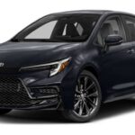 MSRP 2026: $22,725 | Costo mantenimiento 5 años: $4,298
Compacto, confiable y económico, el Corolla es perfecto para nuevos conductores o familias. Su durabilidad permite ahorrar más comprando modelos usados que aún rendirán muchos años.