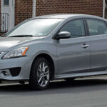 El Nissan Sentra ofrece un enfoque práctico con interior amplio y conducción cómoda.

Entre 2013 y 2016 es una alternativa económica con buena eficiencia de combustible.