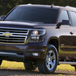 El Tahoe es un SUV popular en Estados Unidos, pero la versión 2015 ha acumulado numerosas quejas relacionadas con frenos, dirección y transmisión. Algunos propietarios han reportado pérdida de asistencia de frenado y fallos eléctricos recurrentes, incluso tras pasar por campañas de revisión oficiales.