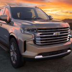 El Chevrolet Suburban es un referente en el segmento de SUV grandes. Su tamaño y robustez le permiten alcanzar cifras de kilometraje muy elevadas. Aunque el mantenimiento es más costoso, su capacidad y longevidad compensan para ciertos perfiles de usuario.