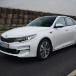 Kia ha experimentado una evolución notable en las últimas décadas. Su alianza con Hyundai y su fuerte apuesta por la calidad han permitido ofrecer coches fiables, respaldados además por amplias garantías.