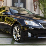 Las pruebas exhaustivas son fundamentales. Cada componente y vehículo pasa por condiciones extremas antes de salir al mercado, asegurando que cumpla con los estándares de durabilidad que caracterizan a la marca.