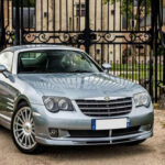 El Chrysler Crossfire SRT-6 pasó de ser criticado a respetado. Su motor V6 sobrealimentado y su baja producción lo están transformando en una ganga para coleccionistas que buscan rendimiento y exclusividad.