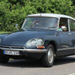 Un auto revolucionario en diseño y tecnología, con suspensión hidroneumática única. No siempre fue valorado fuera de Europa en su tiempo. Hoy es considerado una obra maestra del automóvil.