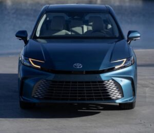 Toyota rompe el mercado: el Camry 2026 llega con ofertas irresistibles este abril.