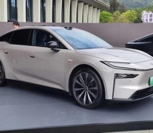 El Toyota eléctrico de 21.000 dólares arrasa: vendió 3.100 unidades en solo una hora.