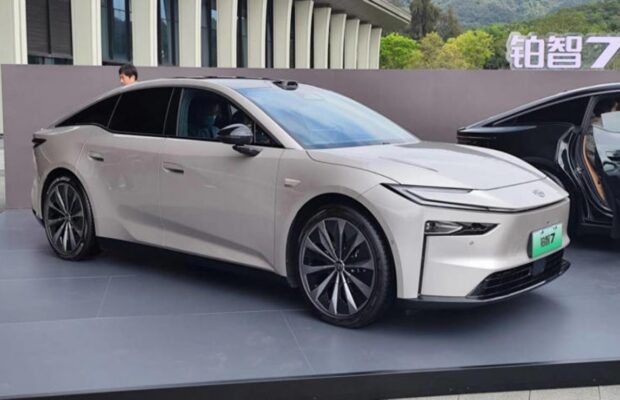 El Toyota eléctrico de 21.000 dólares arrasa: vendió 3.100 unidades en solo una hora.