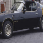 Autos icónicos del cine: ¿cuál es el más rápido?