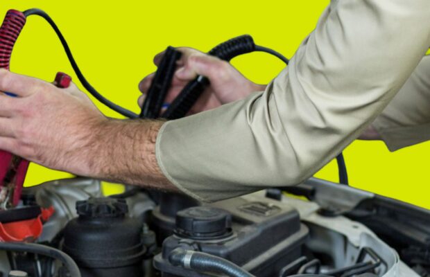 Cómo pasar corriente de un auto a otro sin quemar la computadora