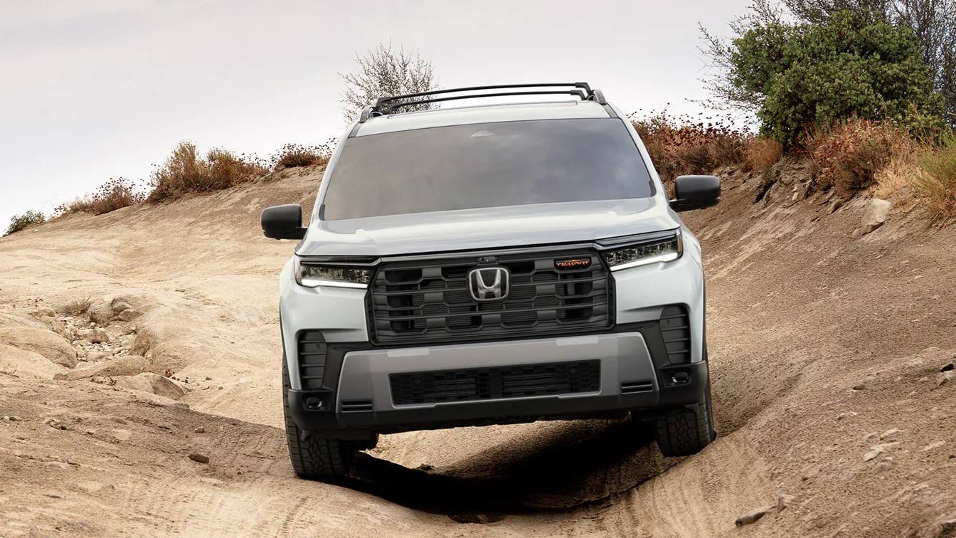 MY26_Honda_Pilot_Gallery_Exterior_06_Modal