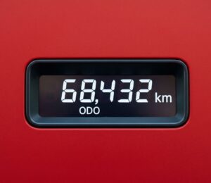 Odómetro El dispositivo que sirve para medir el kilometraje de un auto