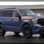 La Ford Expedition sigue siendo una de las SUV grandes más utilizadas por familias y conductores que necesitan gran capacidad de remolque, pero mantenerla puede convertirse en una auténtica pesadilla económica. Su puntuación de fiabilidad de apenas 30 sobre 100 refleja problemas mecánicos frecuentes y reparaciones costosas. Cambiar componentes como la mangueta de dirección puede acercarse a los 800 dólares, mientras que reparar el canister evaporativo supera fácilmente los 500 dólares. El verdadero problema aparece cuando varias averías menores comienzan a acumularse rápidamente.