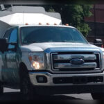 La Ford F-250 Super Duty es una referencia absoluta en resistencia. Diseñada para soportar cargas pesadas, remolque intensivo y uso exigente, combina motores robustos y una construcción preparada para durar décadas.