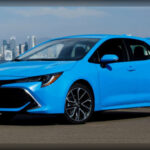 El Toyota Corolla Hatchback aporta un diseño más juvenil y mayor practicidad gracias a su carrocería hatchback. Además de mantener la legendaria fiabilidad de Toyota, algunas versiones con cambio manual ofrecen una conducción más entretenida sin disparar los gastos.