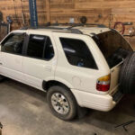 El primer Honda Passport de los años 90 fue criticado porque en realidad derivaba de un modelo Isuzu. Los clientes esperaban la legendaria fiabilidad japonesa de Honda, pero se encontraron con un SUV más tosco, menos refinado y con costes de reparación elevados.