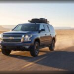 El Chevrolet Suburban, con su clásico V8 de 5.3 litros, es uno de los SUV más longevos del mercado. Presenta un 21,4% de probabilidades de superar los 250.000 km, y numerosos casos documentados que alcanzan los 300.000 km, lo que lo convierte en una inversión sólida para uso intensivo.